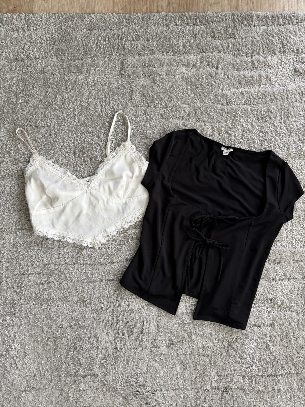 EUC Garage Size XS Top Bundle